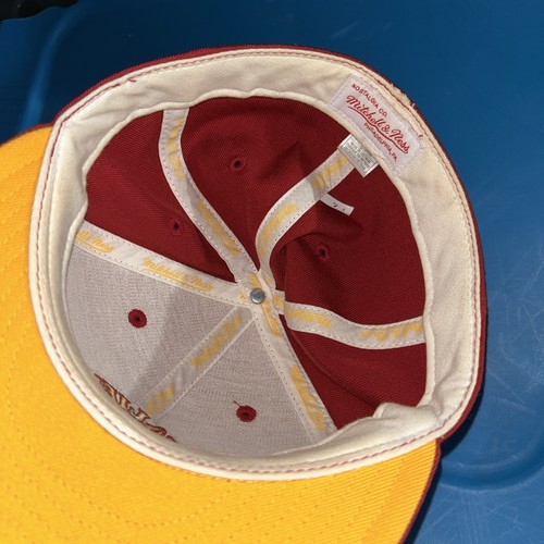 SOMBRERO AJUSTADO MITCHELL & NESS NBA CLEVELAND CAVALIERS 100% LANA TALLA 7 1/8 - Imagen 6 de 9