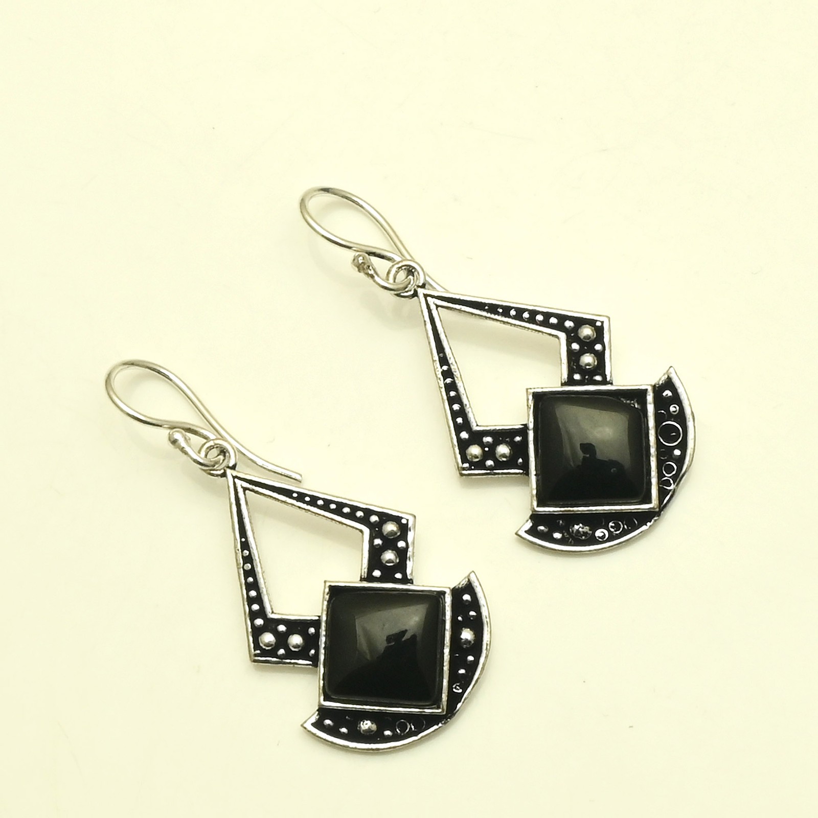 Black Onyx Gemstone Handmade Drop Dangle Earrings Jewelry Gift 1.8