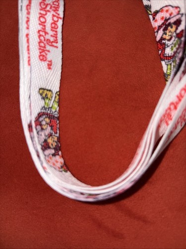 NWOT Vintage Y2K Strawberry Shortcake Flat Shoelaces 48in Cartoon Print 2002 - Picture 6 of 9