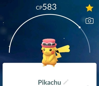 Pokémon Go/PIKACHU trägt Serenas Hut