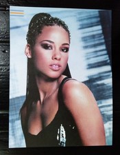 Alicia Keys Vintage Thailand ONLY 1 COLOR PAGE MEGA RARE!!!