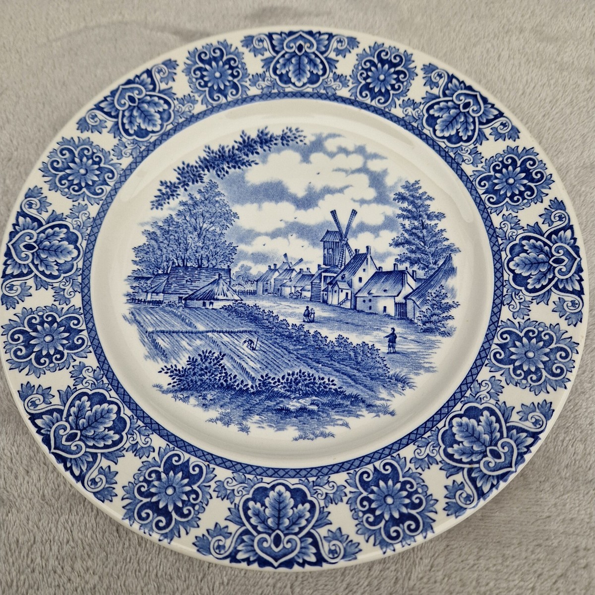 Vintage Broadhurst English Ironstone Delftware Blue White Dinner