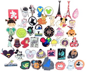 Disney-Pin-Trading-50-Assorted-Pin-Lot-Brand-NEW-Pins-No-Doubles-Tradable