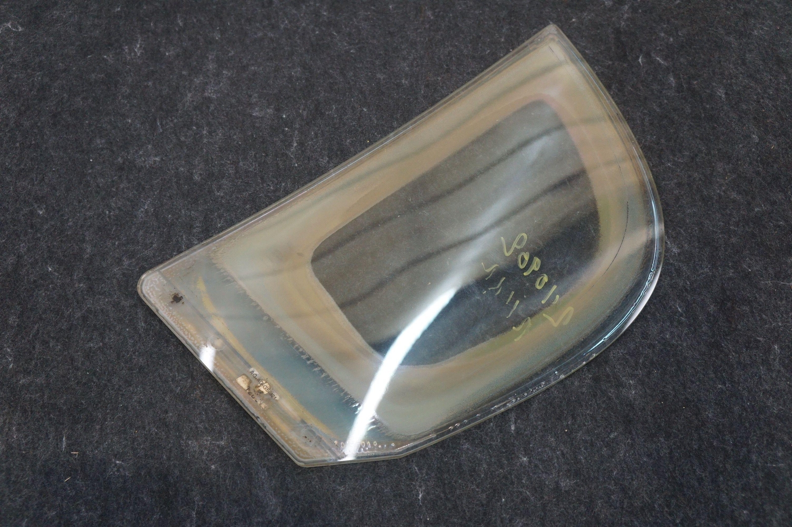 Rear Right Vent Glass OEM 3W5845216E Bentley Continental Flying Spur 06-12 *Note