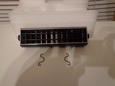 1977-1984 Olds Ninety Eight Delta 88 Dash Cluster Radio Trim Panel Ac Heat Vent 