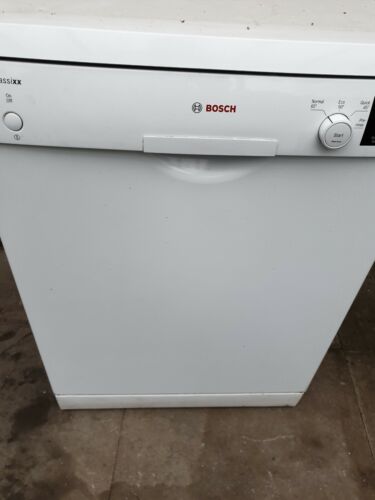 BOSCH CLASSIXX DISHWASHER SMS40C02GB -  STRIPPING FOR SPARES - Picture 1 of 3