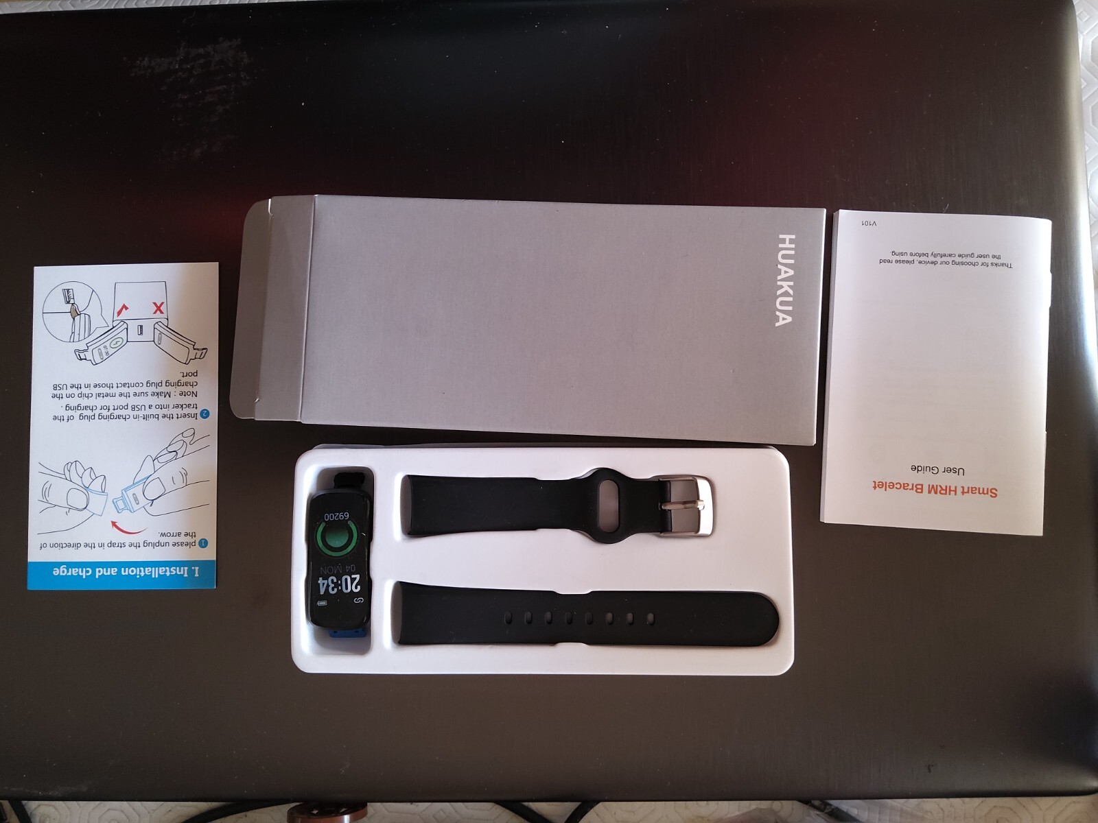 Orologio Fitness Unisex Smartwatch Contapassi Smartband Cardiofrequenzimetro