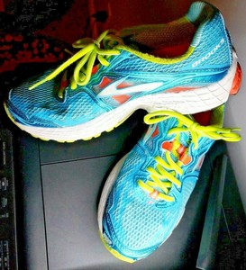 brooks ravenna 5 womens orange