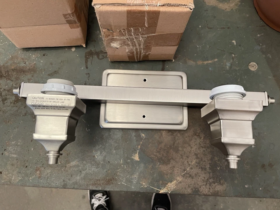 Lámparas tocador baño dos luces Forte 5057-02-55 Foto 2 de 4