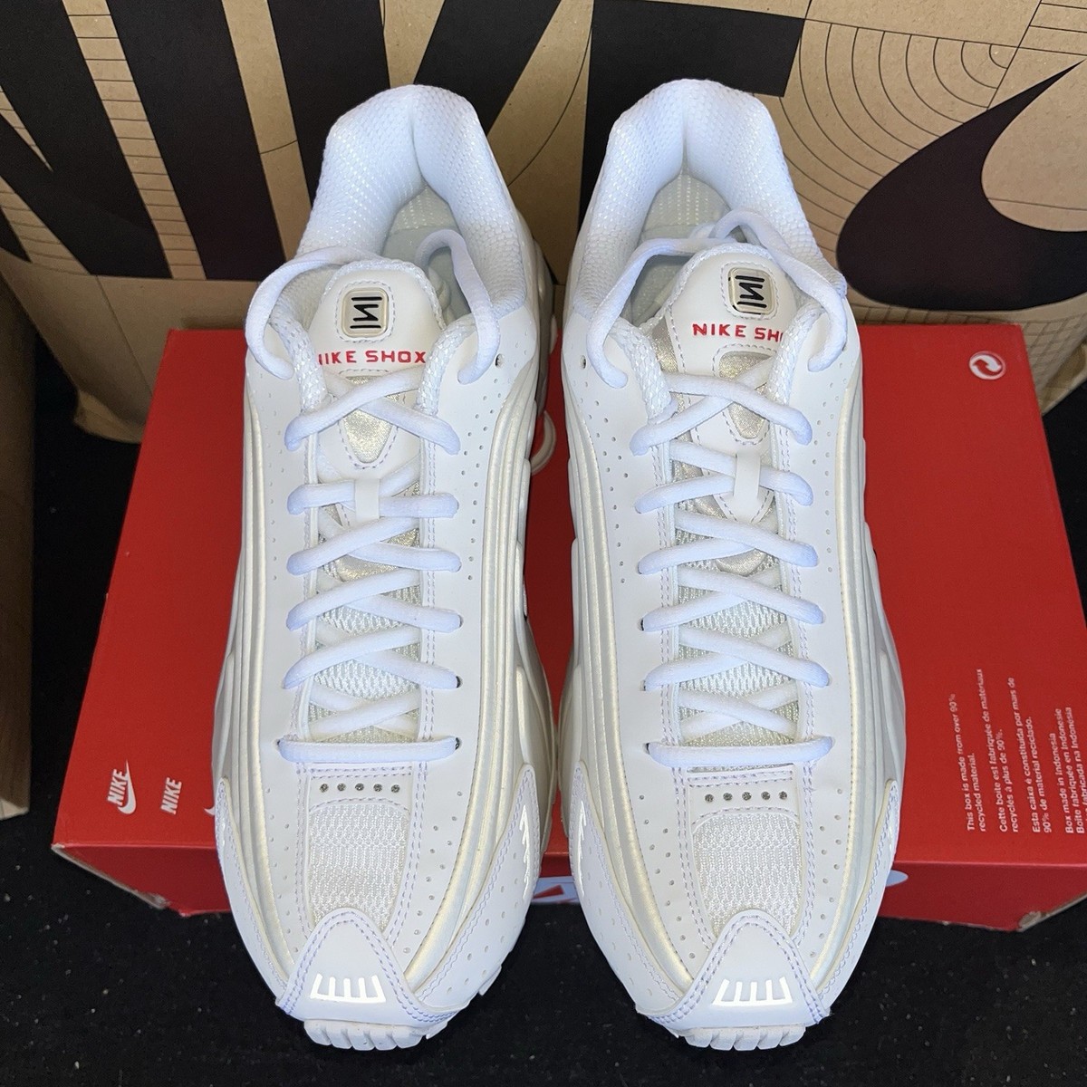 NEW Nike Shox R4 White Phantom Red NBY AR3565 103 Women's Size 8