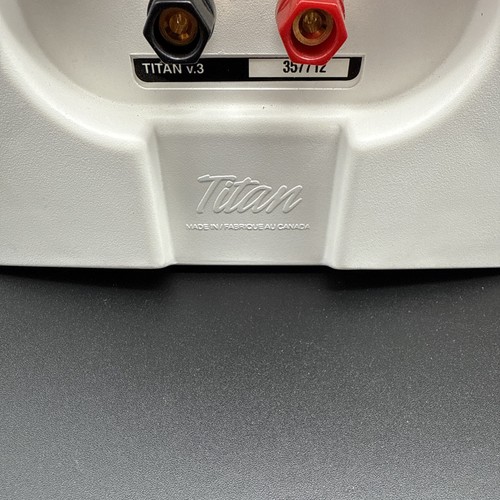 Altavoces de estantería Paradigm Titan v.3 (blanco) - 2 subwoofers - 2 envolventes - ¡Funcionan! - Imagen 8 de 11