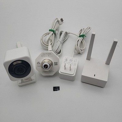 Wyze Outdoor Security Bundle Cam V4 Base Station WVODB1 Wyze Lamp Socket WYZELS1