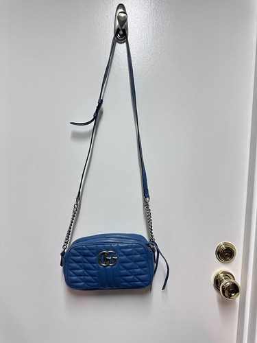 Gucci GG Marmont shoulder bag quilted blue Leather bag strap w chain and wallet