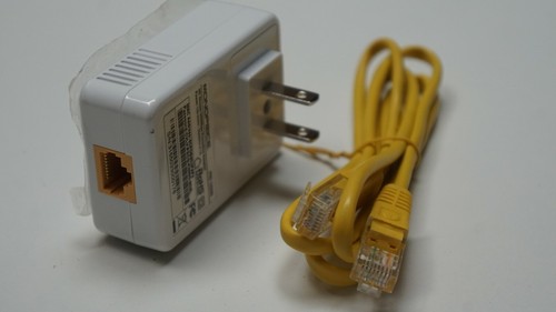 Monoprice Ethernet Over Power - HD Stream 500Mbps Powerline Adapter (112286) - Picture 3 of 4