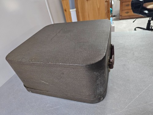 1950’s Remington Letter-Riter Typewriter With Hard Case - Picture 14 of 17