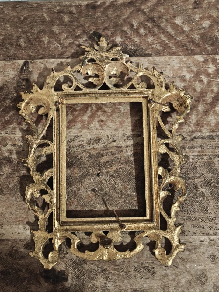 Hermoso marco de metal antiguo victoriano/art nouveau  Foto 3 de 4