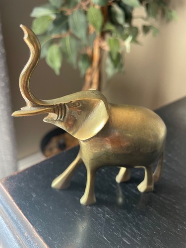 Vintage 4” MCM Brass Elephant Figurine Sculpture - Picture 1 of 5