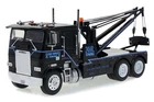 Greenlight Collectibles 86627 1:43 1984 Freightliner FLA 9664 Tow Truck Diecast