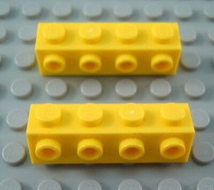 LEGO Lot of 4 Yellow 2x2x3 1//3 Octagonal Side Stud Bricks