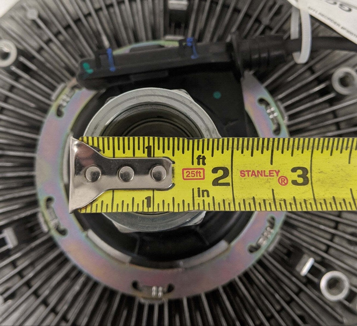 Damaged Kysor Thread-on DD13 U206 Viscous Fan Clutch - P/N Damaged Kysor Thread-on DD13 U206 Viscous Fan Clutch - P/N