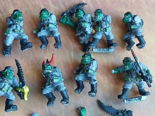 Warhammer Fantasy Classic Metal Ork StormBoyz Painted no Bases See Description - Picture 3 of 3