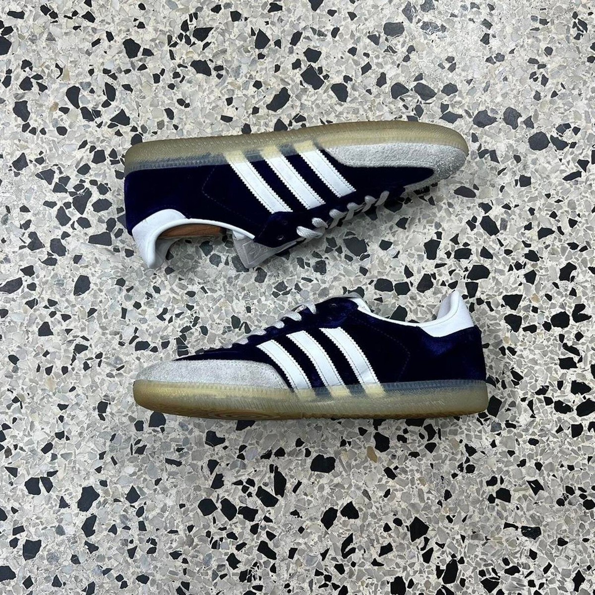 adidas gazelle silver green womens Samba ADV Shoes
