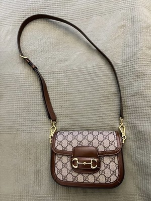 Gucci horsebit 1955 Small Schultertasche GG Supreme Beige And Dark Brown