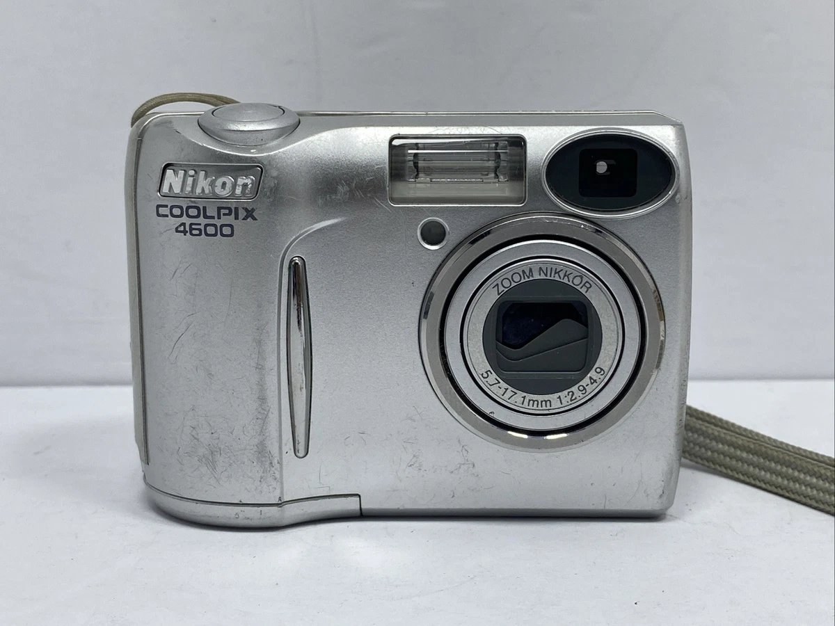 Appareil photo numérique vintage, Nikon Coolpix 4600, 4Mp, Testé