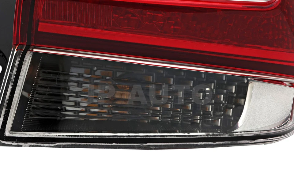 Luz trasera pasajero lado derecho Subaru Impreza 2017-2019 Foto 3 de 4