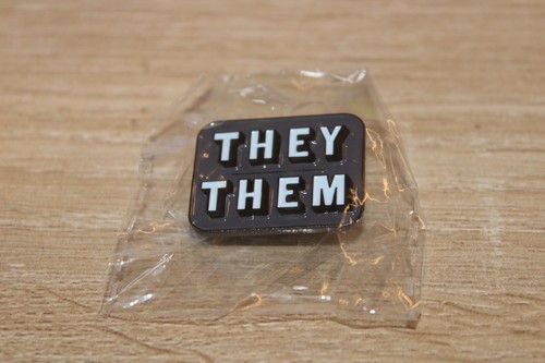 THEY/THEM PRONOUN Metal Flag Lapel Pin Badge *NEW*MIX & MATCH BUY 3 GET 2 FREE! - Picture 2 of 3