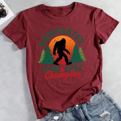 Undefeated Hide And Seek Champion Round Neck T-shirt-0019002