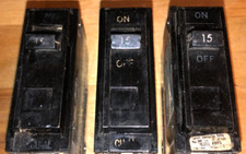 GE General Electric 120/240v Circuit Breakers 15 Amp Lot Of 3