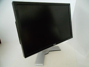 Dell 2407wfp Ultrasharp 24 Wide Lcd Monitor W 4 Port Usb Hub 6ms Vga Dvi Gm504 Ebay