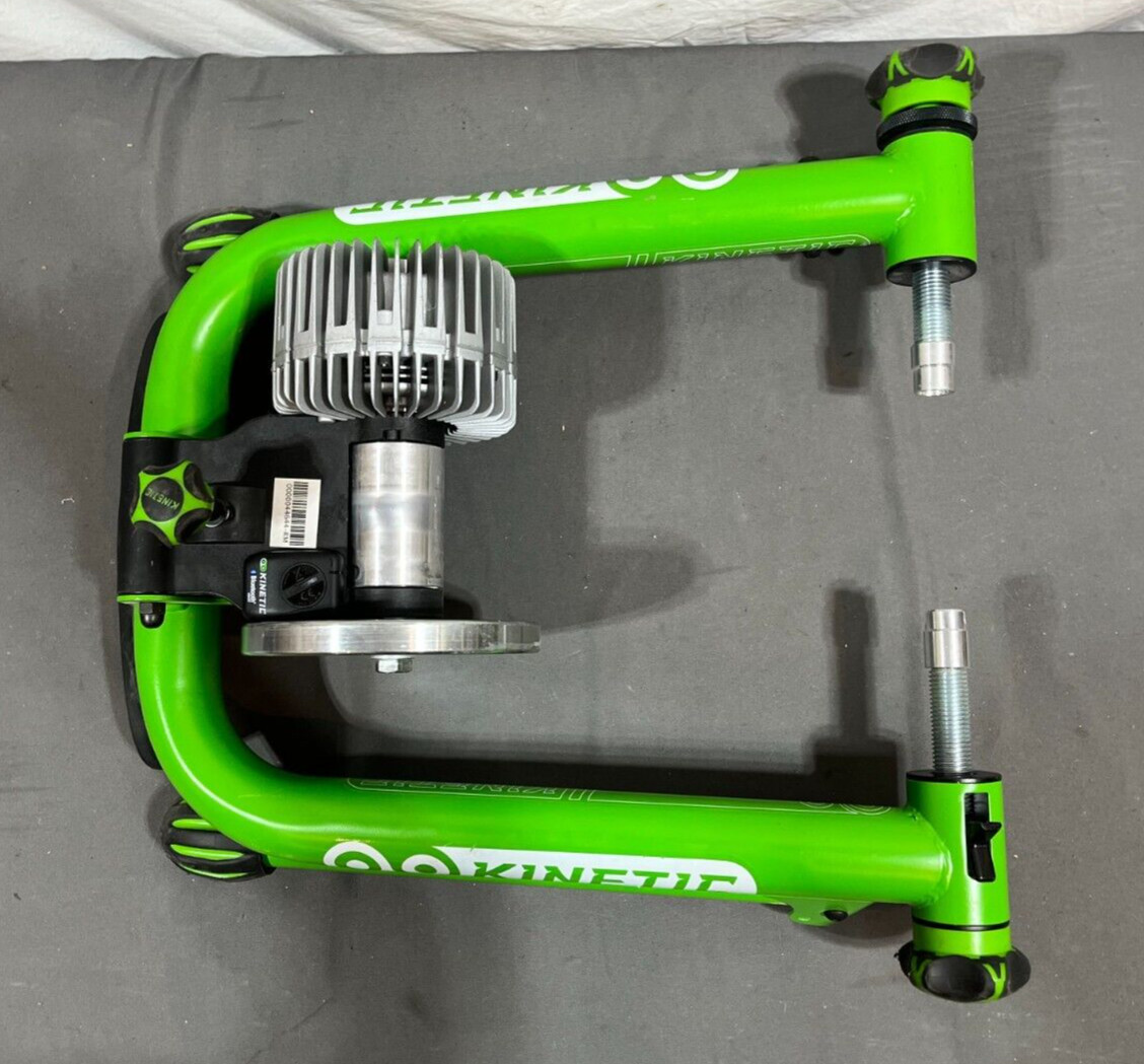 Kurt Kinetic Road Machine Fluid Resistance Bike Trainer Bluetooth Monitor GREAT