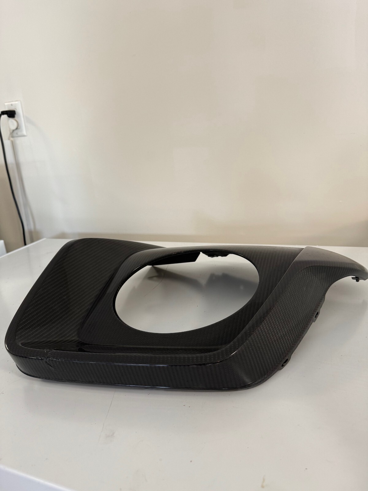 Audi R8 Carbon Fiber Rear Bumper Trim Left Side 4S0-807-881-A OEM – Damaged