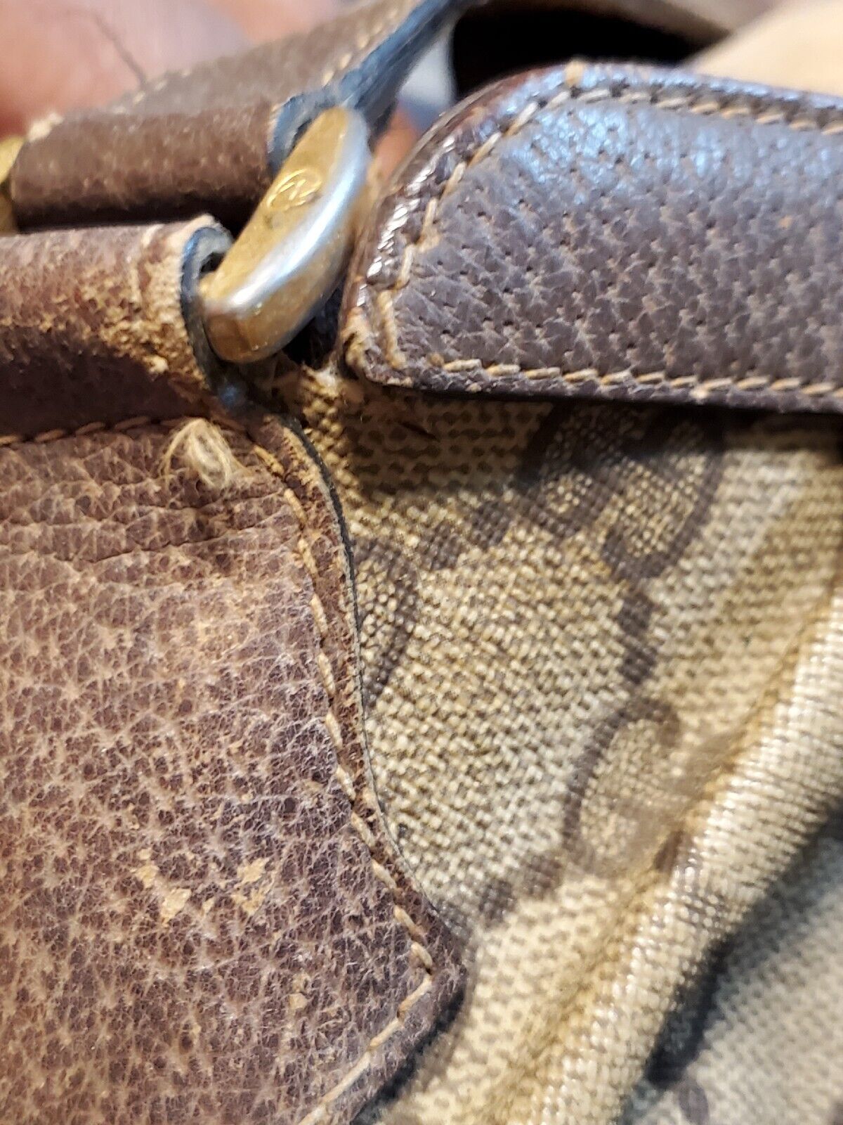 Vintage Gucci Crossbody INTERIOR STAINS  LINING D… - image 18