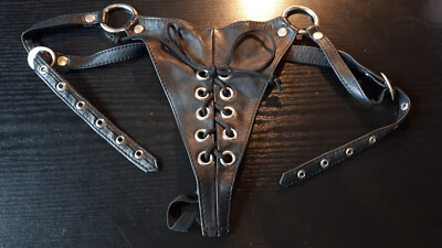 L XL 40 42  leder String Slip Tanga Swinger Club SM Schnürung Metallringe NEU