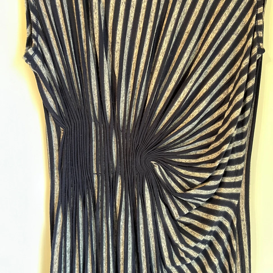 Vestido midi para mujer gris marino a rayas torcido delantero L elástico manga gorra tejido suave Foto 2 de 4