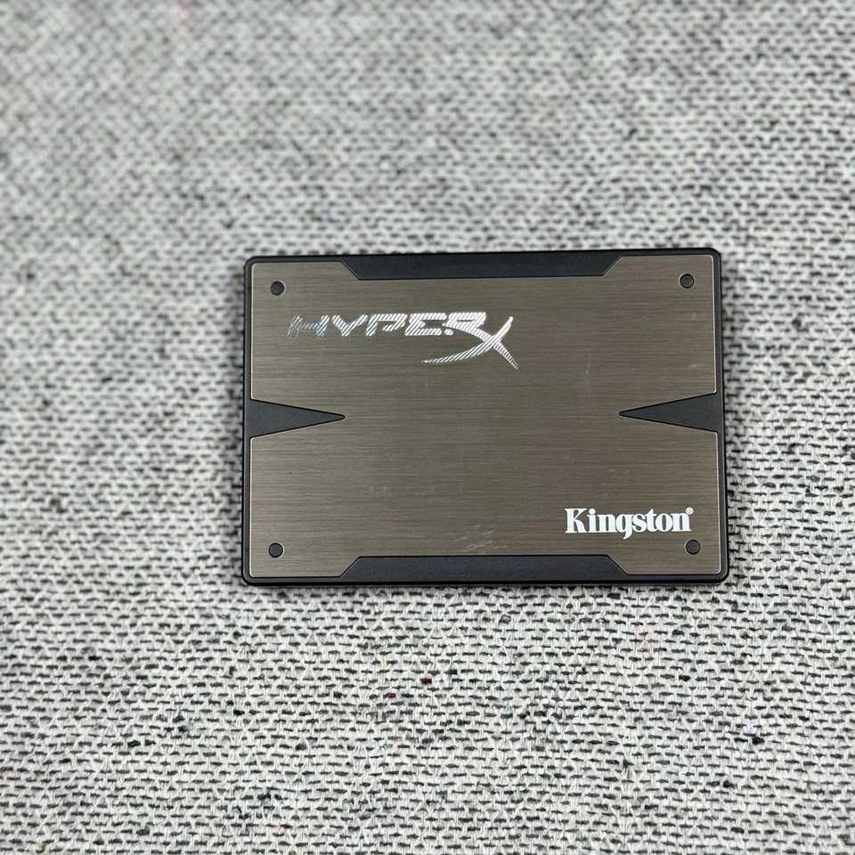 Kingston HyperX External Hard Drives 240GB Sata SSD Enclosure & Cable USB 3.0 - Image 2 of 4