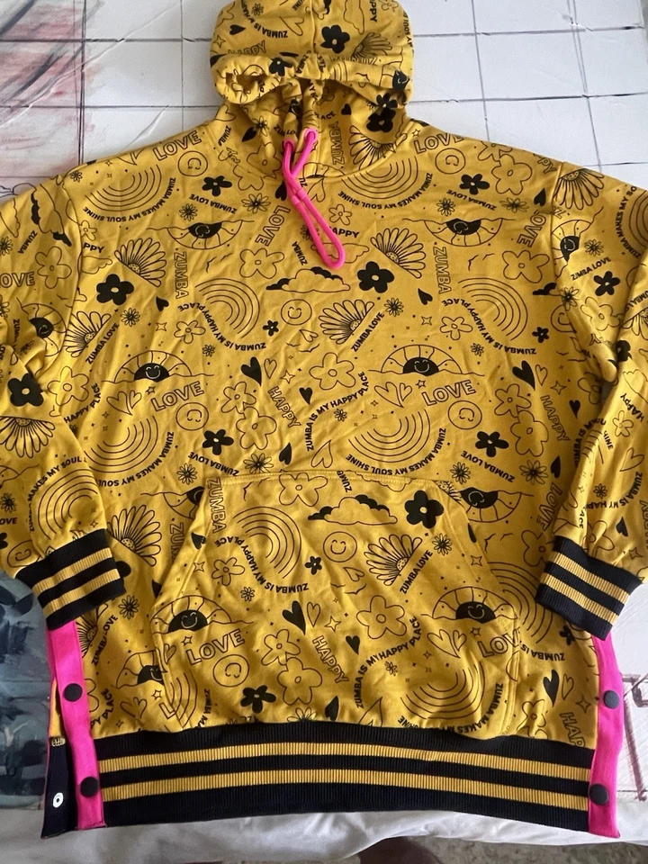 Sudadera con capucha amarilla X-Large Zumba para mujer con detalles rosas Foto 2 de 4