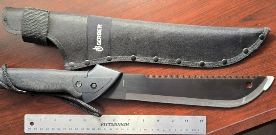 GERBER® GATOR MACHETE JR. - Acero HC - Sierra trasera - Funda de nailon - Mango de goma Foto 2 de 4