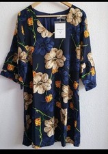 NWT Belongsci Women Floral Bell Sleeves Dress Vneck size M