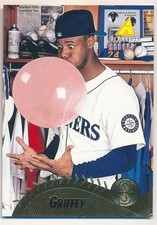 KEN GRIFFEY JR 1995 PINNACLE BASEBALL CARD #128 BLOWING BUBBLE SEATTLE MARINERS