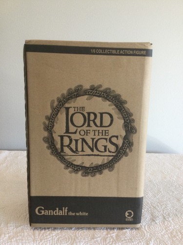 NEW Asmus Toys Lord Of The Rings Gandalf The White 1/6 Figure ASM10021 - Picture 2 of 4