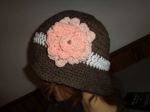 Womens 1920s Winter Wool Cap Beret Beanie Cloche Bucket Hat  display picture 1
