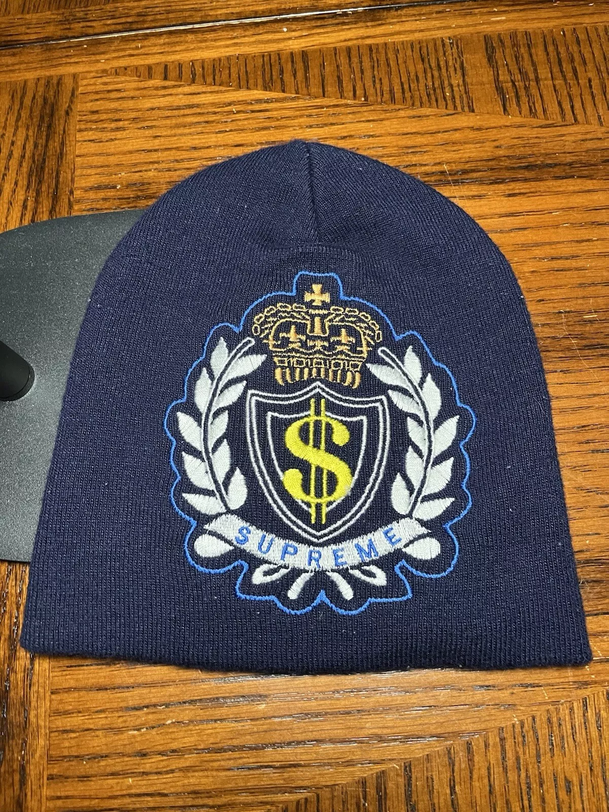 CHAPEAU SUPREME NYC *** 2004   Peu porté