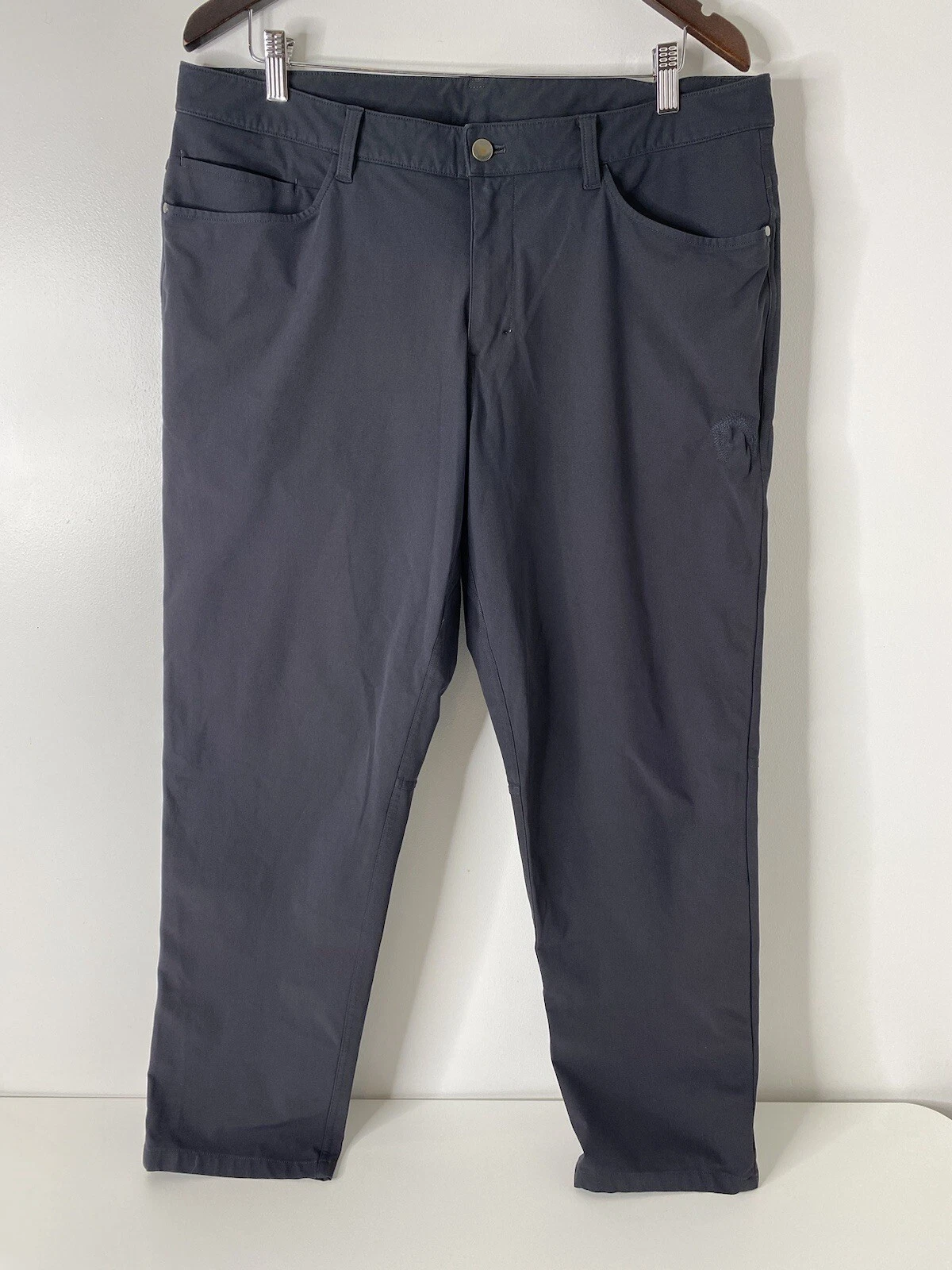 Lululemon ABC 5 Pocket Men Size 36 Gray Pants