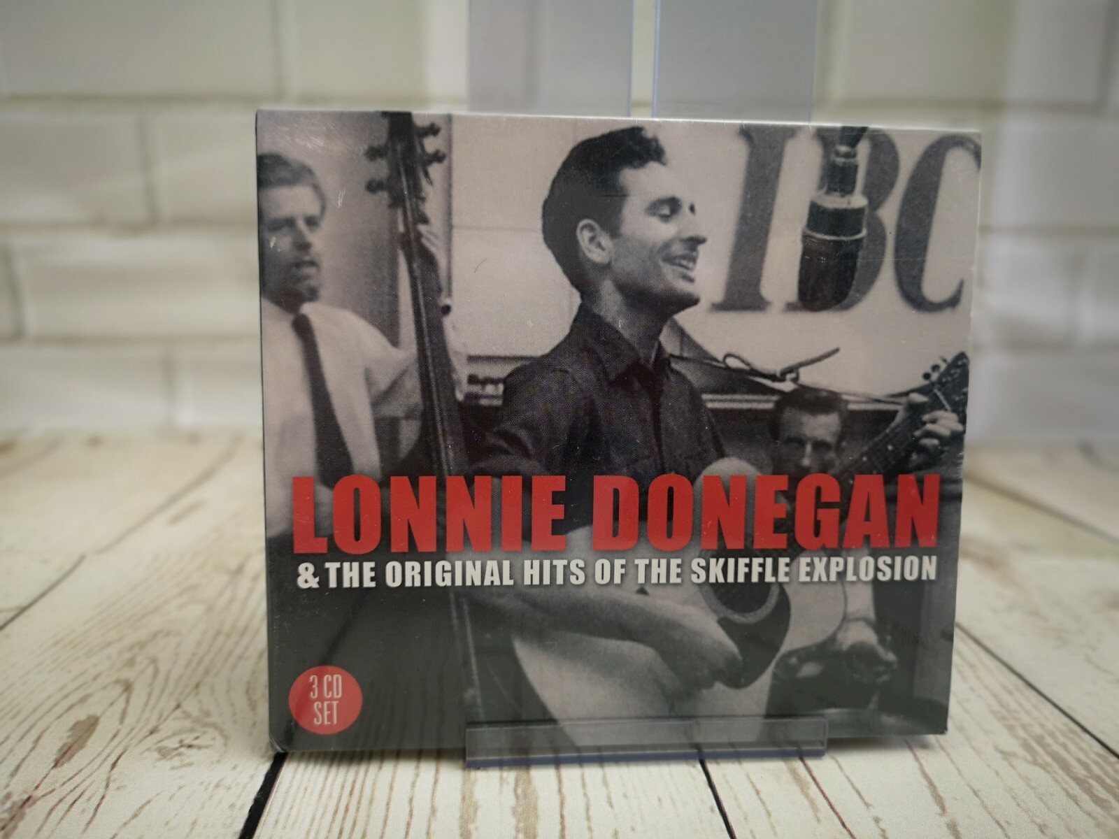Lonnie Donegan and The Original Hits Of The Skiffle Explosion [CD], new