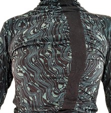 Asymetrisches Skunkfunk Shirt mit Stehkragen, tailliert, gr&uuml;n schwarz, Gr. S