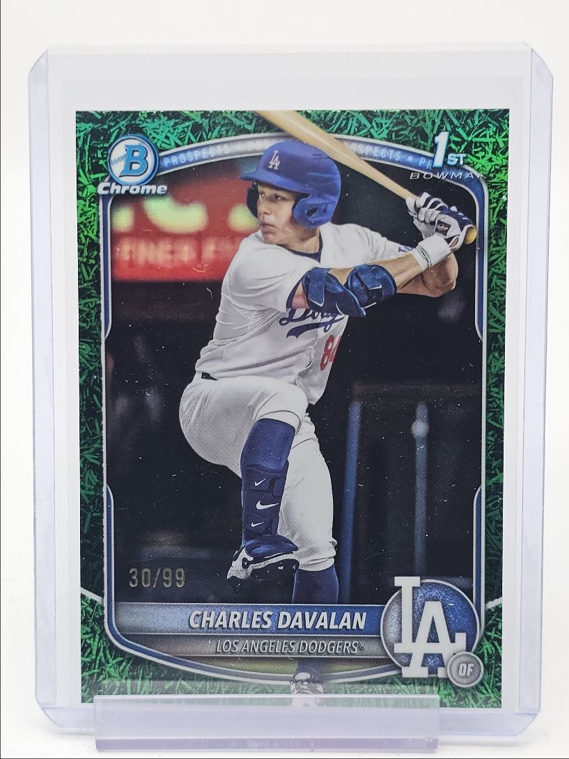 CHARLES DAVALAN 2025 BOWMAN CHROME DRAFT 1ST GREEN GRASS DODGERS /99 Q3646